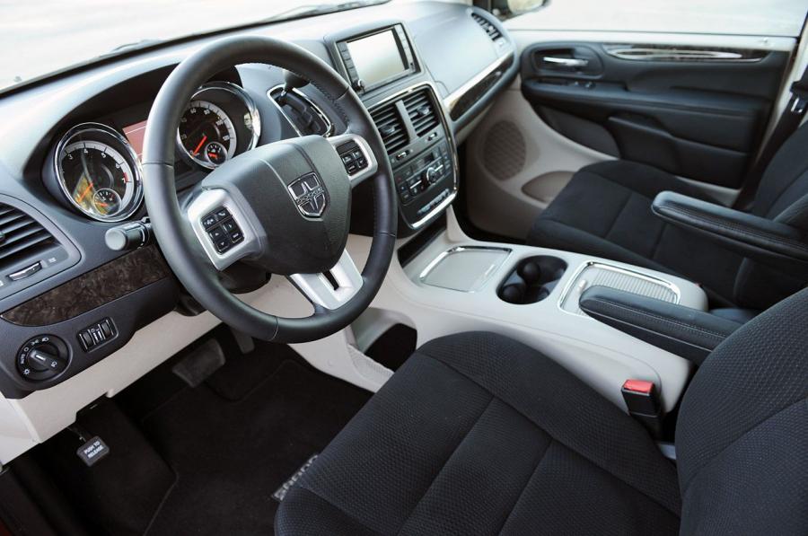  Dodge Grand Caravan 2011 года  (фото 39 из 83)